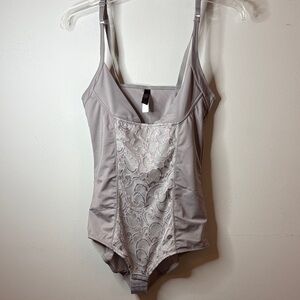 sofia by sofia vergara Pale Pink Lace-Front Shapewear Bodysuit